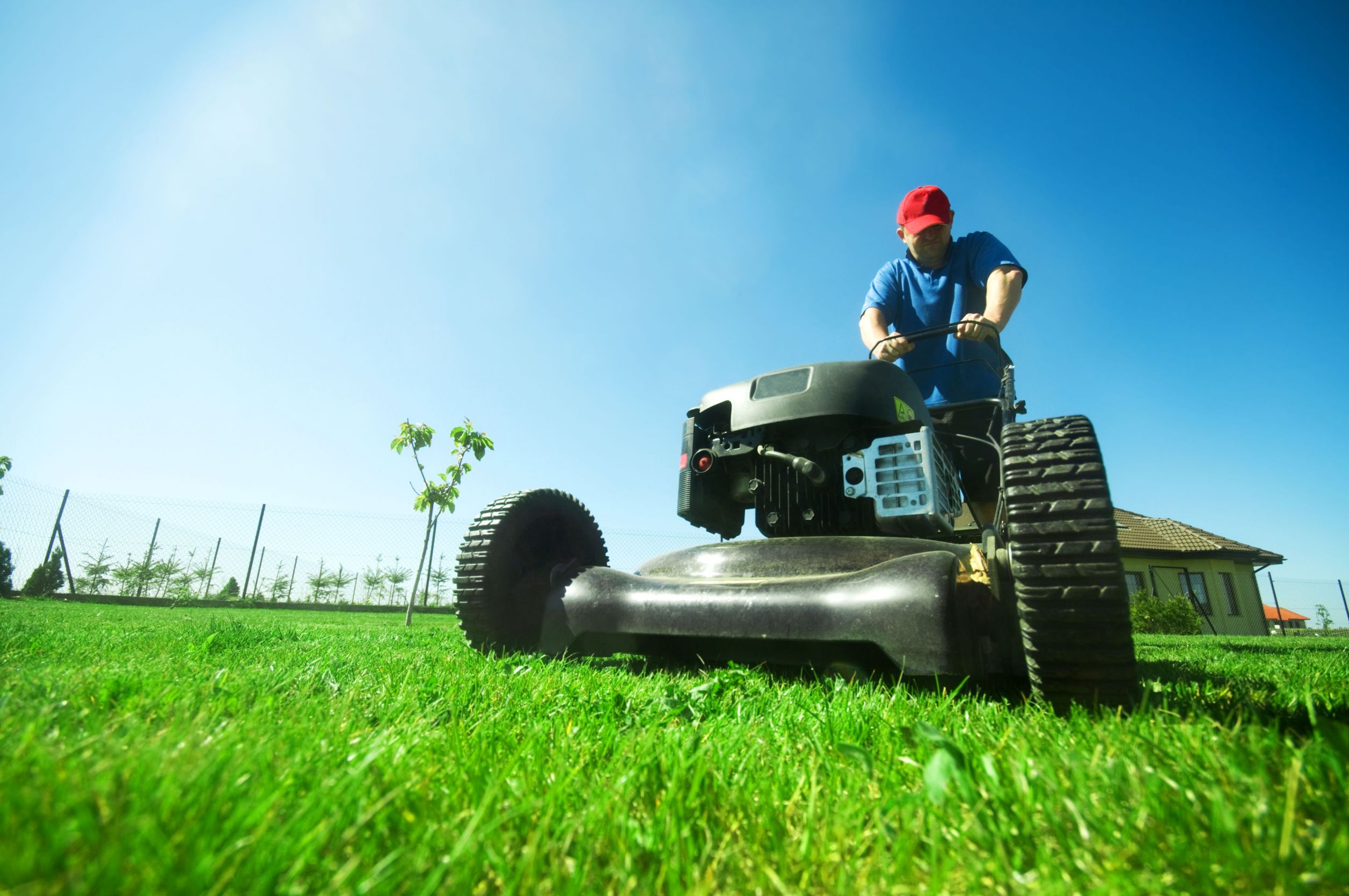 Benefits of Commercial Lawn Maintenance Broomfield CO