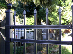 Benefits Gained When Installing an Aluminum Fence in Miami FL